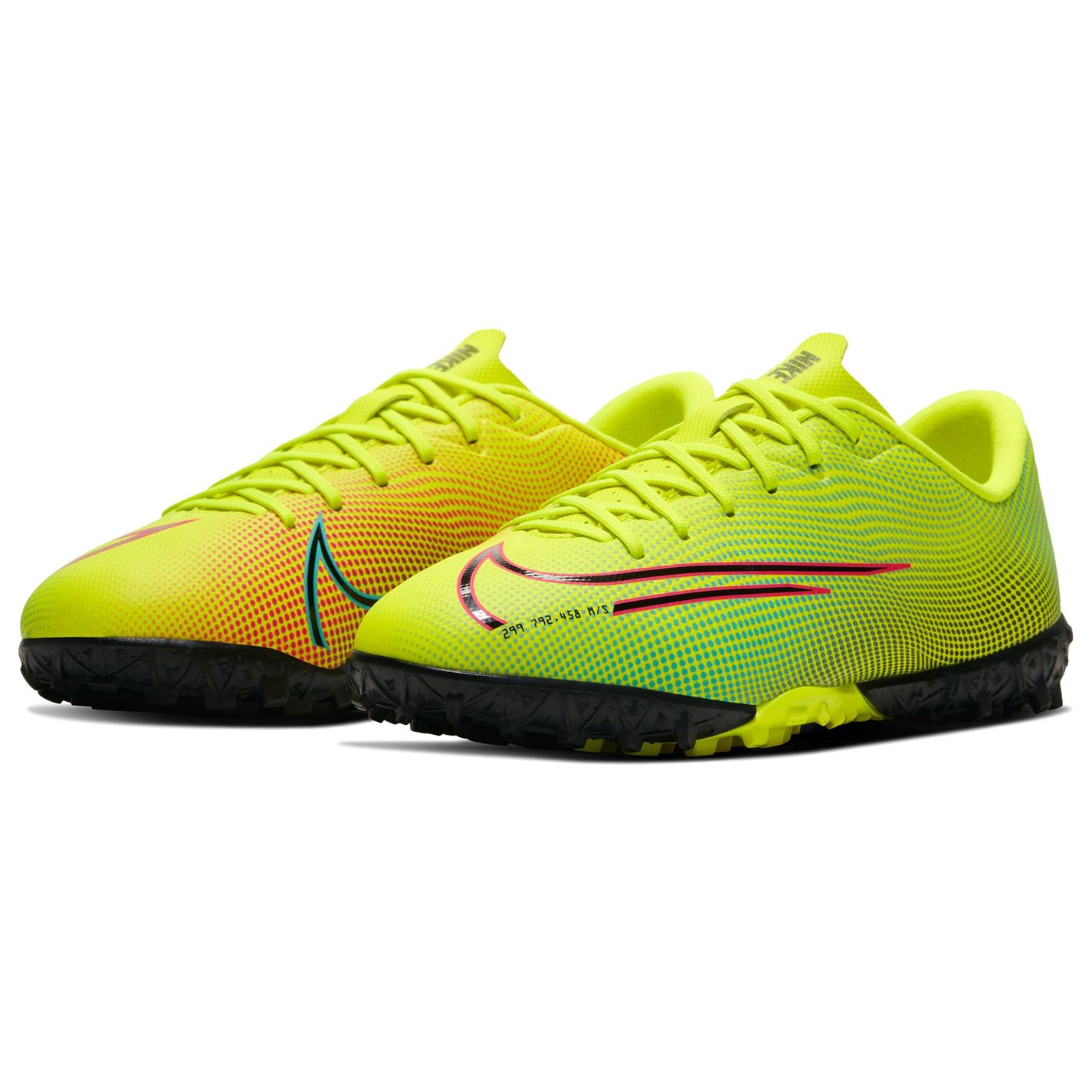 astroturf trainers nike